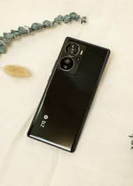 ZTE Axon 40 Pro Review: An excellent ...