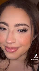 Heather Daye (@heatherdayeee) • Instagram photos and videos