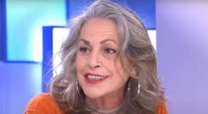 Brigitte et Emmanuel Macron : un jackpot inattendu après des années de  rumeurs transphobes, "gagner en notoriété et faire de l'argent"