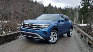 The atlas and atlas cross sport are vw's largest models. Auto Review Vw Atlas Cross Sport Runs With The Best Midsize Suvs Newsday