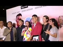 He started his acting career in singapore in 2001 through shahril in cinta bollywood. Malam Gala Tayangan Premier Filem Kau Yang Satu Dibintangi Aaron Aziz Izara Aishah Hisyam Hamid Youtube