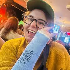 Maddy Weeks (@maddyyweeks) • Instagram photos and videos