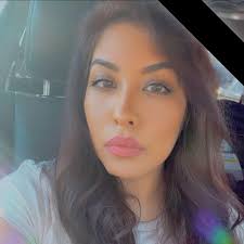 Help , pt maxedout but we in network with ins do we charge pt our fees or  insurance fee ? EOB show patient responsable for full fee . Ins company is  UHC