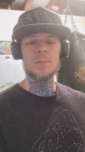 Frankie Hess's Instagram, Twitter & Facebook