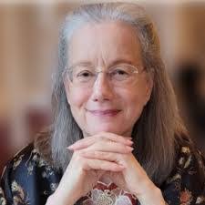 Suzanne Comer's Instagram, Twitter & Facebook