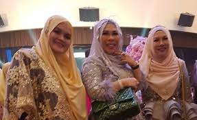 I donno why adore sangat dengan dato' vida ni. Reality Show Winner Alleges That Dato Vida Provided Fake Gem Prize Via Instagram Coconuts Kl