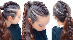 Women didn't have a chance to become vikings in the traditional viking age society, but that's what we love our 21st century for — unlimited opportunities! 8 Step Viking Mohawk Braid Tutorial For Girls With Long Hair