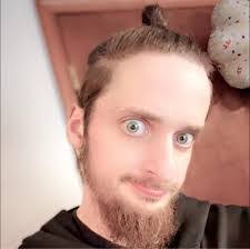 Brett Beam's Instagram, Twitter & Facebook