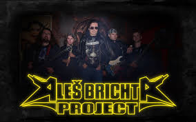 Září 1950, jeseník, československo) je český zpěvák populární hudby. Koncert Ales Brichta Project Donio