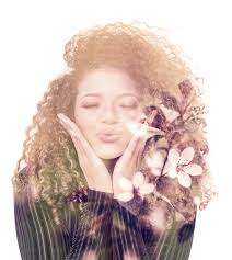 Hấp dẫn hay lẳng lơ? Câu hỏi không lời giải