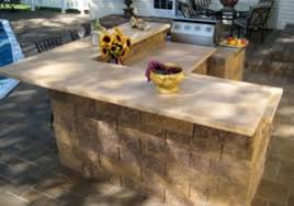 outdoor kitchen landscaping and