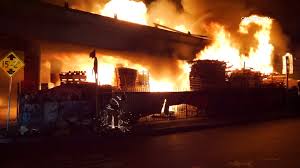 Fire Shuts Down 10 Freeway In LA ...