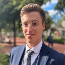 ✨ I am glad to announce that I have started a new position as butler at  Airelles Château de Versailles, Le Grand Contrôle, the extraordinary hotel  in the heart of Versailles. Thanks