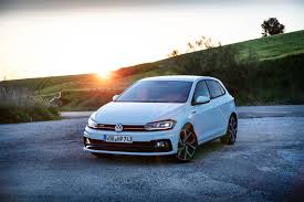 All reviews are posted by real volkswagen polo users at autoportal.com. Volkswagen Polo Gti Review The Polo Closes The Gap On The Golf
