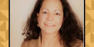 Tara Perron's Instagram, Twitter & Facebook