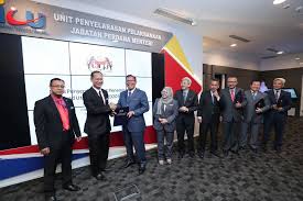 We did not find results for: Icu Jpm On Twitter Iv Ybrs Dr Mohd Khalid Bin Abdul Samad Timbalan Pengarah Pembangunan Negeri Johor Sebagai Timbalan Setiausaha Bahagian Bahagian Pembangunan Kementerian Kesihatan Malaysia P T D Gred Utama C Dengan Dibayar