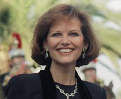 𝐿𝒶 𝓋𝒾𝑒 𝑒𝓈𝓉 𝐵𝑒𝓁𝓁𝑒 added a new photo.