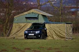 Dieser Testaufbaufoto Haben Wir Von Andreas Zang Auf Dem Schwarzen Dacia Duster Befindet Sich Ein Olives Klappzelt Der Marke Go Mit Bildern Dachzelt Zelten Dach
