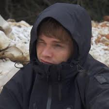 Gezondheidsproblemen dwingen Dennis Schouten tot stoppen met Expeditie  Robinson: 'Dit was de hel op aarde'