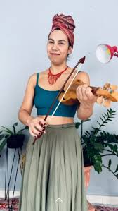 O clima é de festa e comemoração , E eu agradeço por todos vcs que ouviram meu disco! 🙌🏽🙌🏽, Olha quantos comentários maravilhosos! Bora que 2024 já tem show presencial marcado, ...