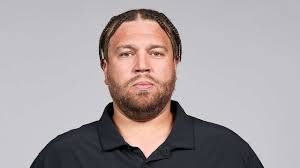 Andy Dickerson's Instagram, Twitter & Facebook