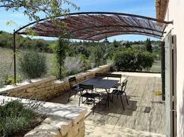 La Terrasse De La Location De Vacances Villa A Bonnieux Vaucluse Photo 15390 Credits Maison En Provence Tm Pergolato Da Giardino Pergolato Case Di Campagna
