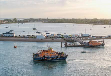 Hundreds of far-right protesters descend on Portsmouth after small boat arrival | Portsmouth | The Guardian