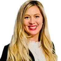 Amanda Makowski's Instagram, Twitter & Facebook