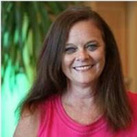 Wendy Snider's Instagram, Twitter & Facebook