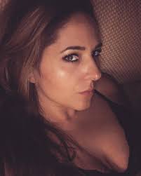 Hay un tiempo para dejar que sucedan las cosas, y un tiempo para hacer que  las cosas sucedan. . . . #me #actriz #teatro #picoftheday #sunday #decembre  #bienvenidodiciembre #cultura #life #actress #vida #buscatucamino