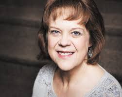 Police training volunteer victim advocates