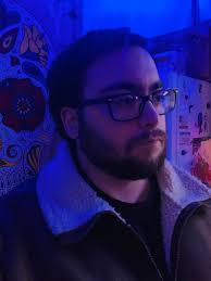 Twitch streamer playing original Halo