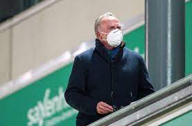 Huntelaar fällt weiter aus (20 uhr) rummenigge: Impfungen Fur Sportler Rummenigge Schlagt Fruhere Corona Impfung Fur Fussballprofis Vor Fussball Stuttgarter Zeitung