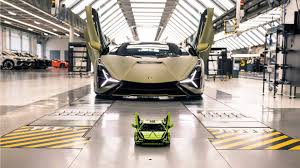 The 2020 lamborghini sian is a hybrid supercar that the italian firm unveiled ahead of the 2019 frankfurt motor show. Lamborghini And Lego Group Recreate The Sian Fkp 37