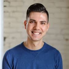 Celebrating these amazing crew members from Norwegian Sky for earning the… 