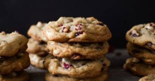 Cranberry And White Chocolate Chip Cookies Recipe Cookies Chocolat Blanc Cookies Et Biscuits Chocolat Blanc
