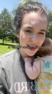 Kelli Dalton's Instagram, Twitter & Facebook