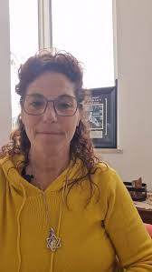 On #HolocaustRemembranceDay, there are so many stories that remind us that  we should never allow these atrocities to happen to ANYONE, ever again. For  sources and to learn more, go to KlauberLace.com/about,