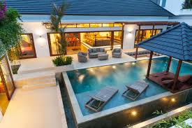Top Pool Design Trends Local Contractors Will Be Swimming In Salesfuel Casas Projetos De Casas Projeto Churrasqueira