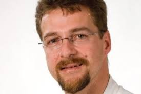 Originally from dewitt, nebraska, he was eager to return to nebraska. Bernhard Kuch Zum Ausserplanmassiger Professor An Der Lmu Ernannt Management Krankenhaus
