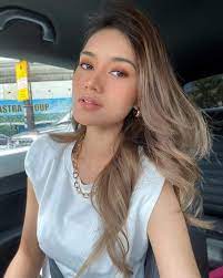 Pin By Lupey On Awek Hey Girl Girl Beautiful