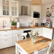 Homebyauriane Visite Son Interieur Blog Deco Clemaroundthecorner Cuisine Blanche Et Bois Chambre Blanche Et Bois Cuisine Rotin