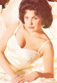 Sherilyn Fenn As Elizabeth Taylor Elizabeth Taylor Fotografia 40576645 Fanpop