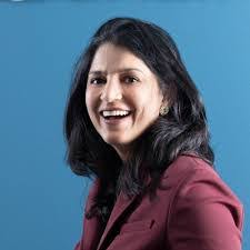 Jessica Kuhl's Instagram, Twitter & Facebook