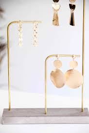 Porte Bijoux Moderne Et Design Jeanne Boucles D Oreilles En Bois Porte Bijoux Portant Bijoux