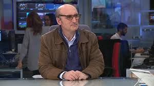 Pede que seu corpo seja enterrado na igreja matriz desta vila, junto a pia da porta principal, em hábito do patriarca são bento Ator Antonio Cordeiro Luta Contra Doenca Rara E Incuravel Tvi24