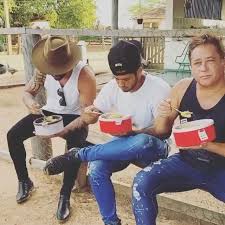Todas elas ganharão um vídeo e além de gusttavo lima, terá participação especial de leonardo e maiara e maraísa. Seu Almoco De Domingo Pode Ate Ser Conceito Sertanejo