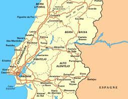 Les montagnes constituent la majeure partie de la frontière avec l'espagne, dans le nord avec les grands fleuves du minho et le guadiana, dans le sud, s'ajoute à la fracture naturelle. Carte Du Portugal En Francais Vacances Guide Voyage