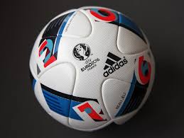 Uniforia heißt der offizielle spielball der paneuropäischen europameisterschaft 2020. Em Spielball 2020 Alle Em Spielballe 1972 Bis 2020