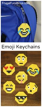 Emoji Perler Bead Keychains Bastelideen Mit Emojis Bugelperlen Basteln Bugelperlen Und Bugelperlen Vorlagen